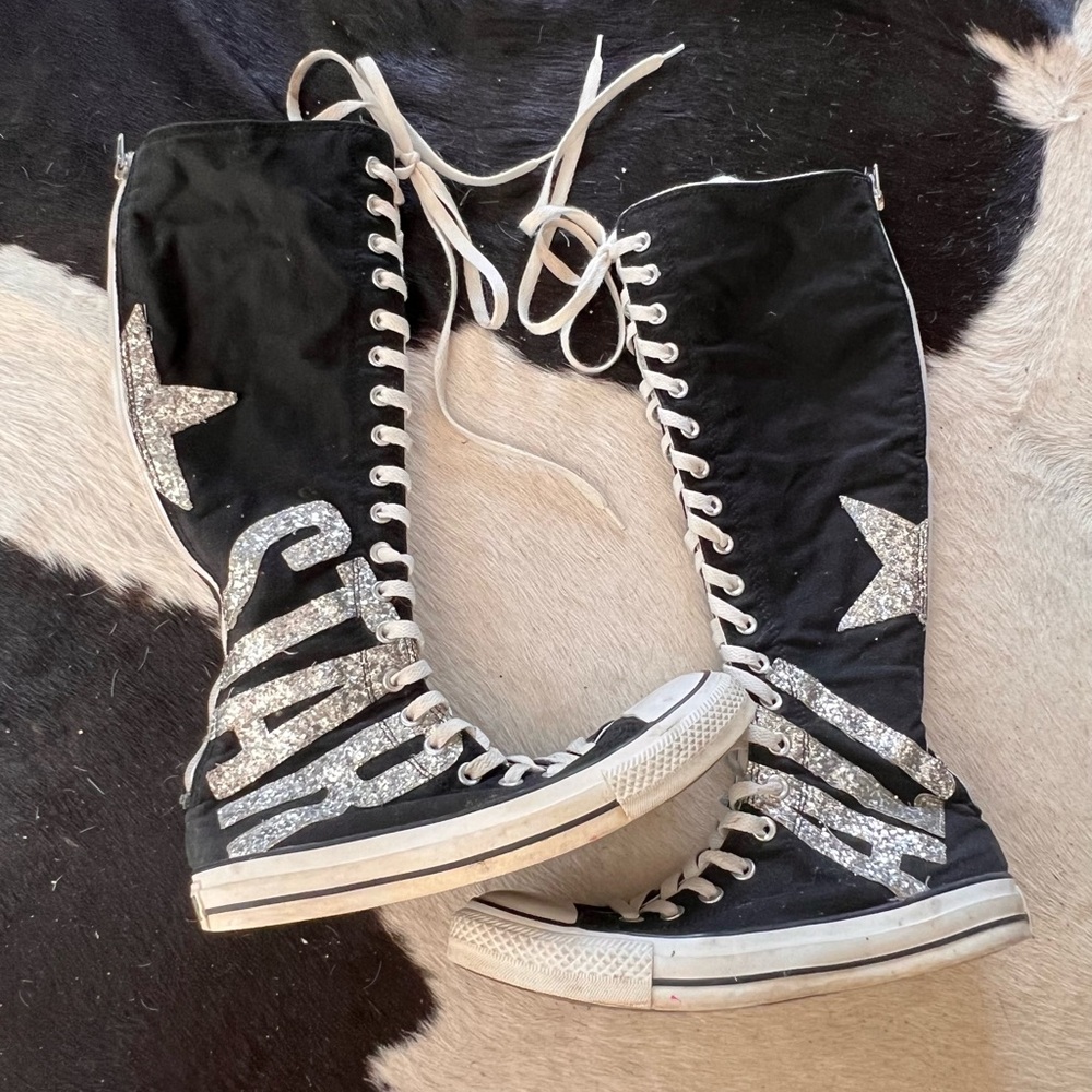 Converse All Star Chuck Taylor RARE knee high sequined lace up sneakers. W=9 M=7